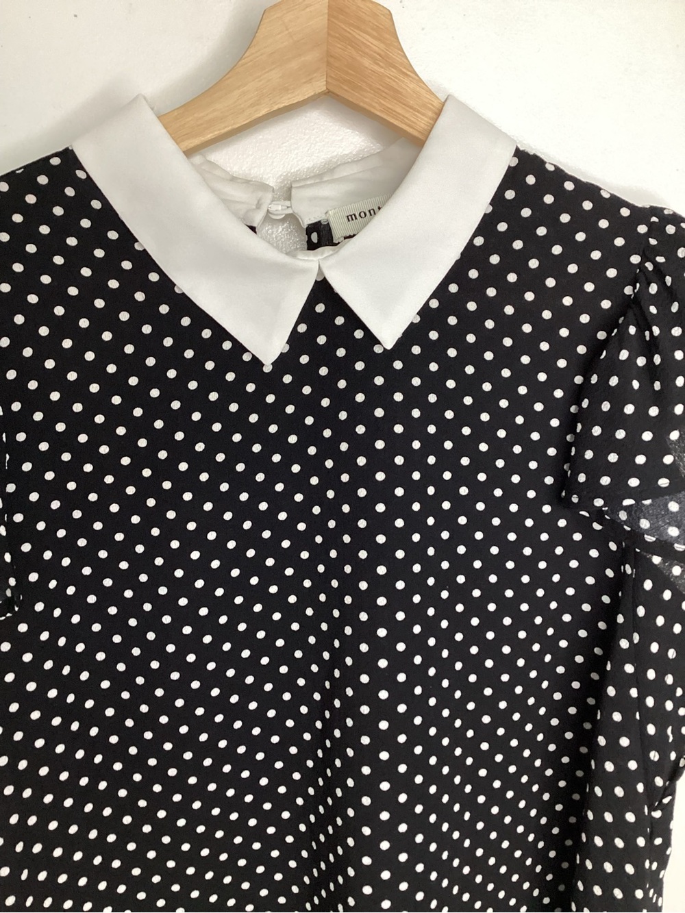 NWOT Black Polka Dot Ruffle Sleeve Blouse with White Peter Pan Collar L - Picture 3 of 10